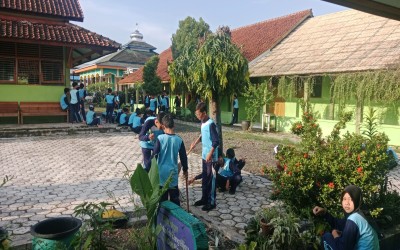 Jumat ASRI SMPN 2 Pangkah
