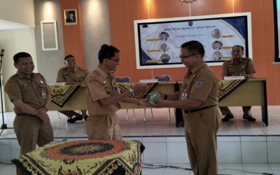 Serah Terima Jabatan PLT Kepala SMP Negeri 2 Pangkah